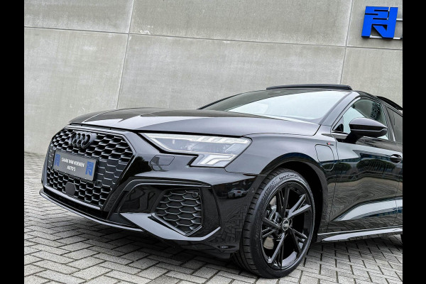 Audi A3 Sportback 40 TFSI e PHEV S Edition S-line 204pk S-Tronic! Panoramadak|Virtual Cockpit|Kuipstoelen|LED Matrix|Camera|Black