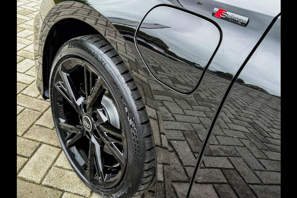 Audi A3 Sportback 40 TFSI e PHEV S Edition S-line 204pk S-Tronic! Panoramadak|Virtual Cockpit|Kuipstoelen|LED Matrix|Camera|Black