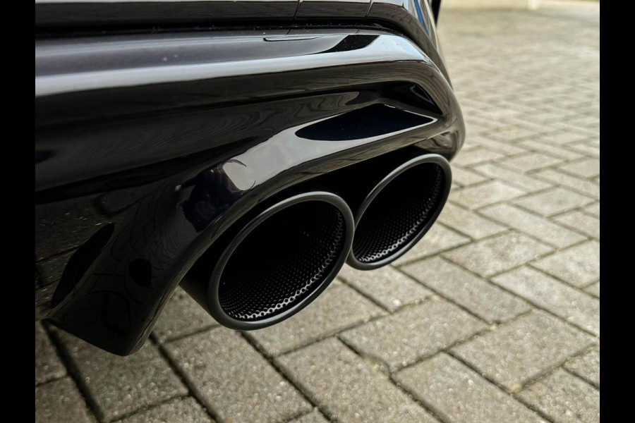 Audi A3 Sportback 40 TFSI e PHEV S Edition S-line 204pk S-Tronic! Panoramadak|Virtual Cockpit|Kuipstoelen|LED Matrix|Camera|Black