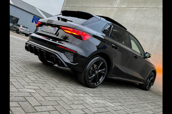 Audi A3 Sportback 40 TFSI e PHEV S Edition S-line 204pk S-Tronic! Panoramadak|Virtual Cockpit|Kuipstoelen|LED Matrix|Camera|Black