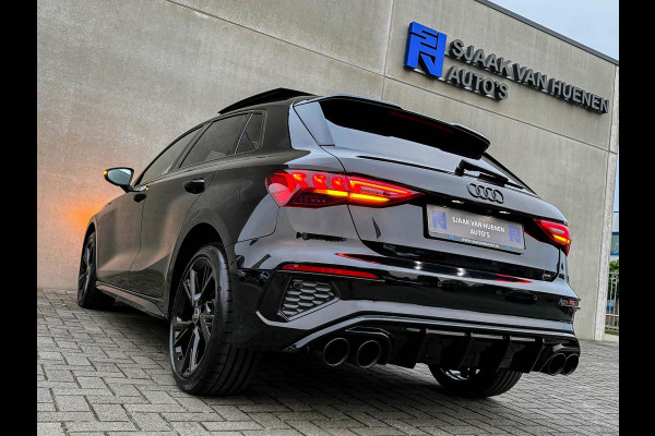 Audi A3 Sportback 40 TFSI e PHEV S Edition S-line 204pk S-Tronic! Panoramadak|Virtual Cockpit|Kuipstoelen|LED Matrix|Camera|Black