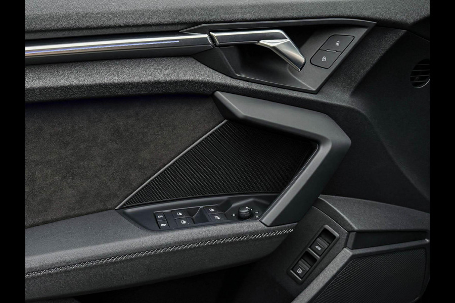 Audi A3 Sportback 40 TFSI e PHEV S Edition S-line 204pk S-Tronic! Panoramadak|Virtual Cockpit|Kuipstoelen|LED Matrix|Camera|Black