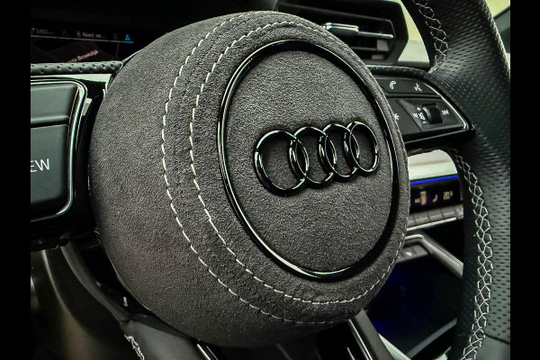 Audi A3 Sportback 40 TFSI e PHEV S Edition S-line 204pk S-Tronic! Panoramadak|Virtual Cockpit|Kuipstoelen|LED Matrix|Camera|Black