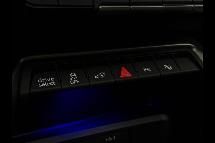 Audi A3 Sportback 40 TFSI e PHEV S Edition S-line 204pk S-Tronic! Panoramadak|Virtual Cockpit|Kuipstoelen|LED Matrix|Camera|Black