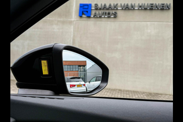 Audi A3 Sportback 40 TFSI e PHEV S Edition S-line 204pk S-Tronic! Panoramadak|Virtual Cockpit|Kuipstoelen|LED Matrix|Camera|Black