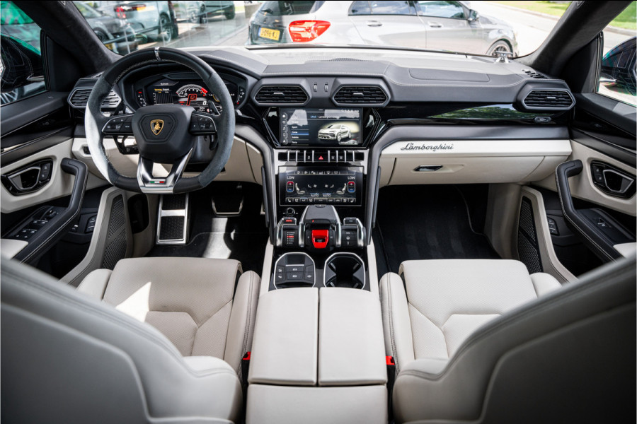 Lamborghini Urus 4.0 V8 (650pk) ** Panodak ** Advanced B&O 3D ** Massage ** 23inch