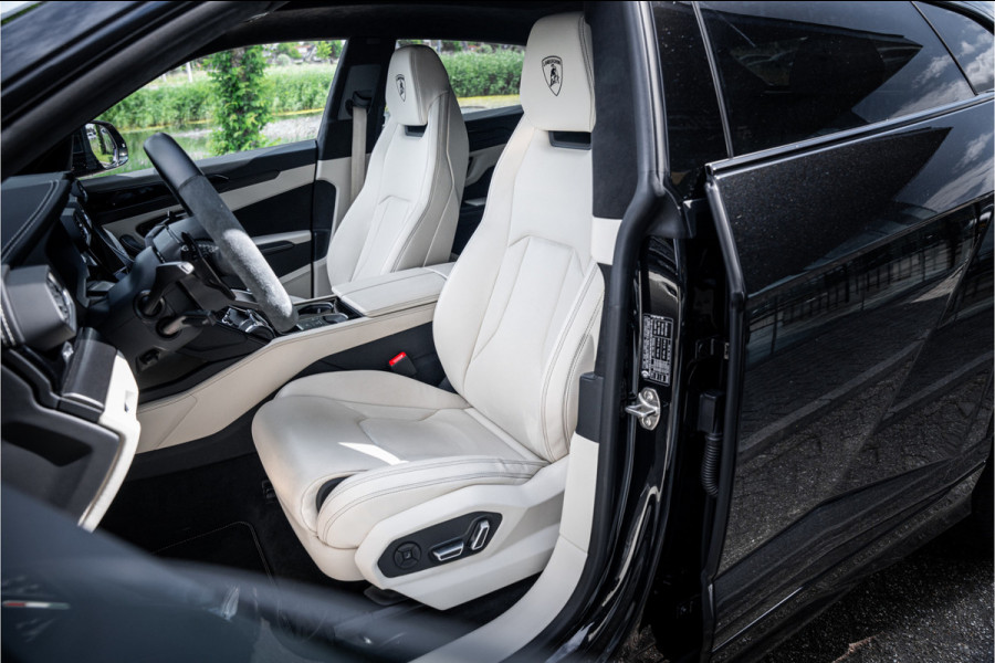 Lamborghini Urus 4.0 V8 (650pk) ** Panodak ** Advanced B&O 3D ** Massage ** 23inch