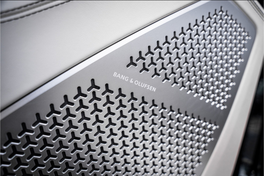 Lamborghini Urus 4.0 V8 (650pk) ** Panodak ** Advanced B&O 3D ** Massage ** 23inch