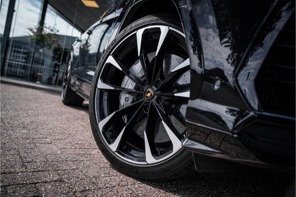 Lamborghini Urus 4.0 V8 (650pk) ** Panodak ** Advanced B&O 3D ** Massage ** 23inch