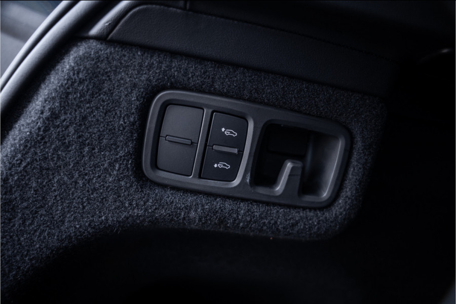 Lamborghini Urus 4.0 V8 (650pk) ** Panodak ** Advanced B&O 3D ** Massage ** 23inch