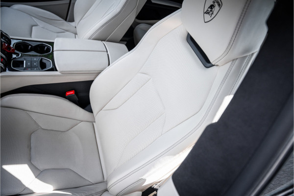 Lamborghini Urus 4.0 V8 (650pk) ** Panodak ** Advanced B&O 3D ** Massage ** 23inch