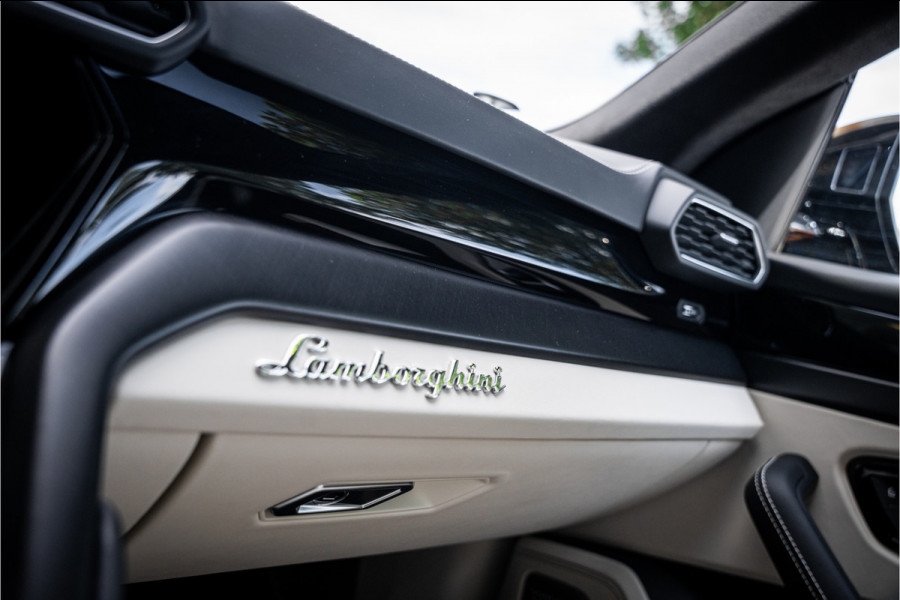 Lamborghini Urus 4.0 V8 (650pk) ** Panodak ** Advanced B&O 3D ** Massage ** 23inch