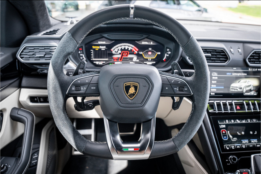 Lamborghini Urus 4.0 V8 (650pk) ** Panodak ** Advanced B&O 3D ** Massage ** 23inch