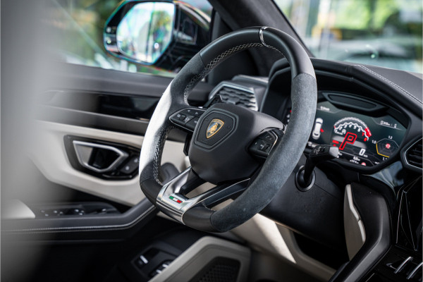 Lamborghini Urus 4.0 V8 (650pk) ** Panodak ** Advanced B&O 3D ** Massage ** 23inch