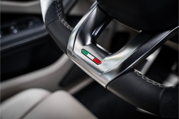 Lamborghini Urus 4.0 V8 (650pk) ** Panodak ** Advanced B&O 3D ** Massage ** 23inch