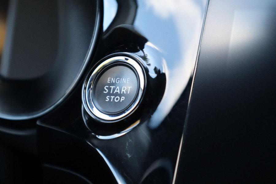 Opel Corsa 1.2 Elegance | 100 PK | Virtual dash | Keyless | Navi | Carplay |