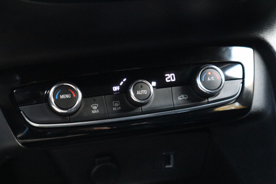 Opel Corsa 1.2 Elegance | 100 PK | Virtual dash | Keyless | Navi | Carplay |