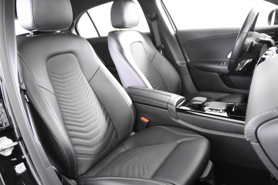 Mercedes-Benz A-Klasse 180 *1ste Eigenaar*Leer*Stoelverwarming*DAB*