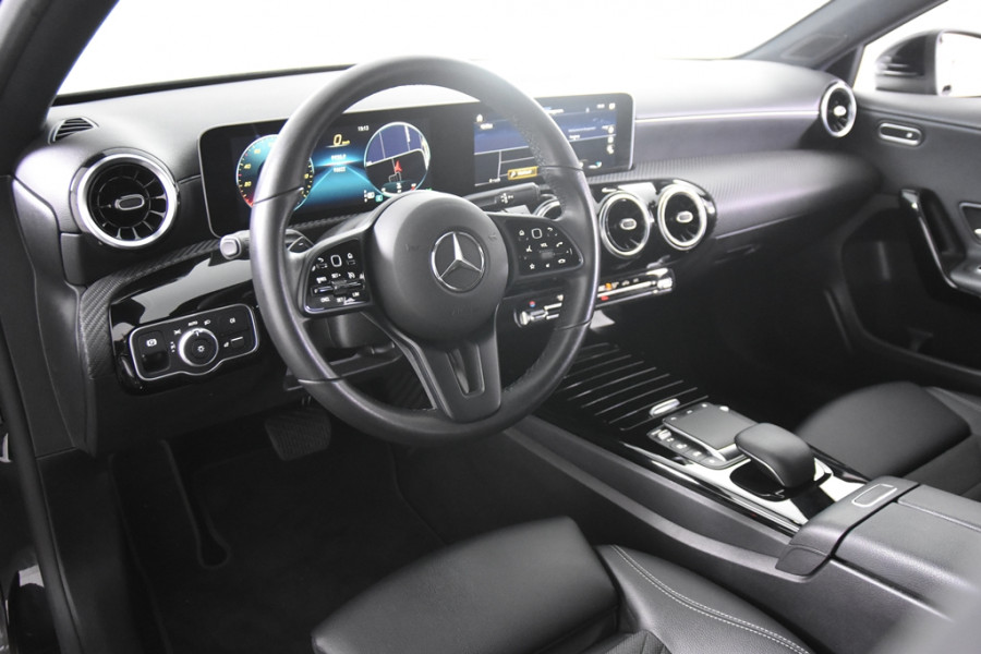 Mercedes-Benz A-Klasse 180 *1ste Eigenaar*Leer*Stoelverwarming*DAB*