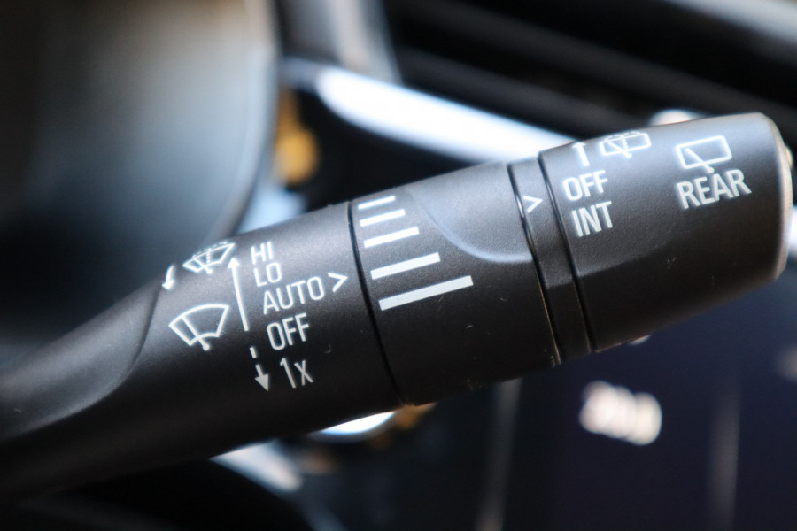 Opel Corsa 1.2 Elegance | 100 PK | Virtual dash | Keyless | Navi | Carplay |