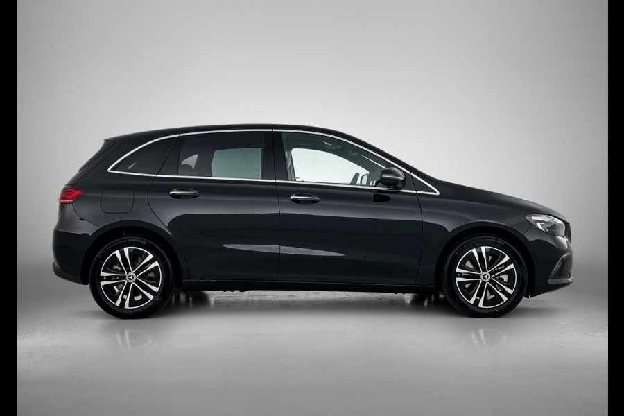 Mercedes-Benz B-Klasse 250 e Business Solution Luxury Line | Panoramaschuifdak | Trekhaak | GUARD 360 ° Vehicle protection Plus | Sierelementen in openporig lindehout zwart | Donkergetint glas achter | EASY PACK achterklep |