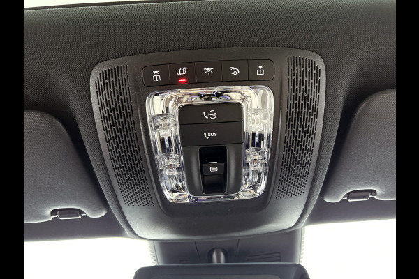 Mercedes-Benz B-Klasse 250 e Business Solution Luxury Line | Panoramaschuifdak | Trekhaak | GUARD 360 ° Vehicle protection Plus | Sierelementen in openporig lindehout zwart | Donkergetint glas achter | EASY PACK achterklep |