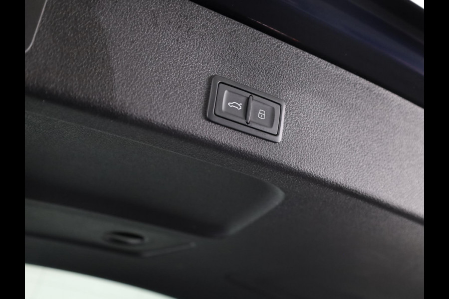 Audi A6 Avant 50 TFSI e quattro 299pk | Trekhaak wegklapbaar | Lederen bekleding | Electrisch verstelbare voorstoelen+geheugen bestuurdersstoel | Adaptieve cruise controle