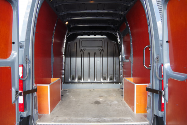 Renault Master T35 2.3 dCi L1H2 135PK, CAMERA, CRUISE, ZONNEKLEP LED, AIRCO, CARPLAY, PARKEERSENSOREN Renault Master T35 2.3 dCi L1H2 135PK, CAMERA, CRUISE, ZONNEKLEP LED, AIRCO, CARPLAY, PARKEERSENSOREN