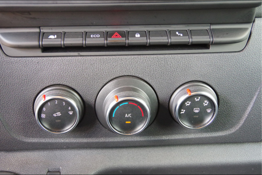 Renault Master T35 2.3 dCi L1H2 135PK, CAMERA, CRUISE, ZONNEKLEP LED, AIRCO, CARPLAY, PARKEERSENSOREN Renault Master T35 2.3 dCi L1H2 135PK, CAMERA, CRUISE, ZONNEKLEP LED, AIRCO, CARPLAY, PARKEERSENSOREN