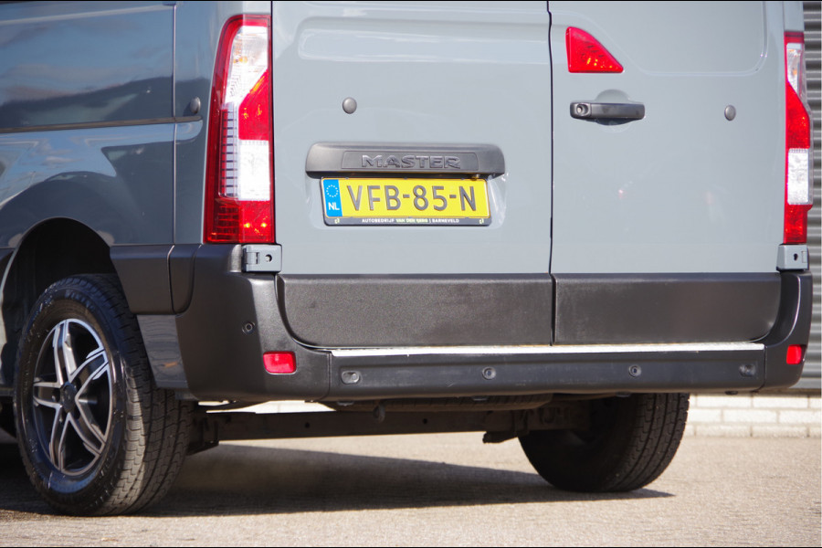 Renault Master T35 2.3 dCi L1H2 135PK, CAMERA, CRUISE, ZONNEKLEP LED, AIRCO, CARPLAY, PARKEERSENSOREN Renault Master T35 2.3 dCi L1H2 135PK, CAMERA, CRUISE, ZONNEKLEP LED, AIRCO, CARPLAY, PARKEERSENSOREN