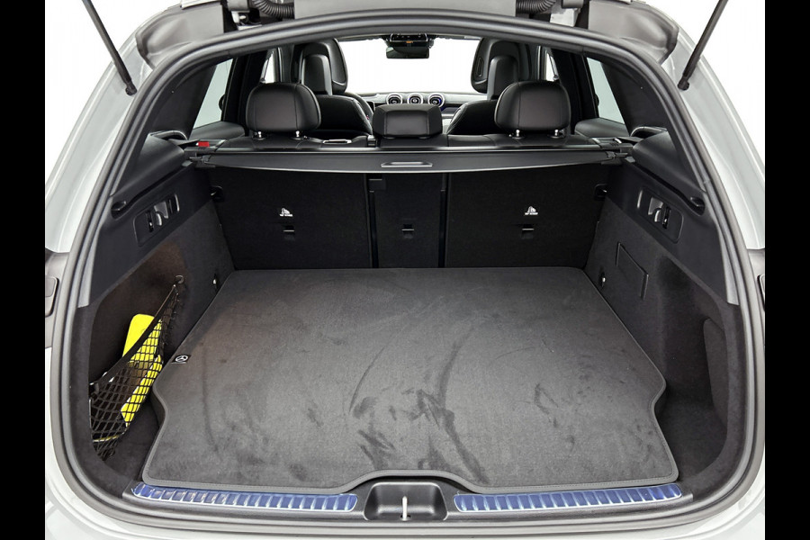Mercedes-Benz GLC 300e 4MATIC Sport Edition | Trekhaak | Nightpakket | AMG Premium Plus | Rijassistentiepakket Plus | Memorypakket | URBAN GUARD voertuigbescherming plus | Winter pakket | KEYLESS GO-comfortpakket | Parkeerpakket met 360°-camera |