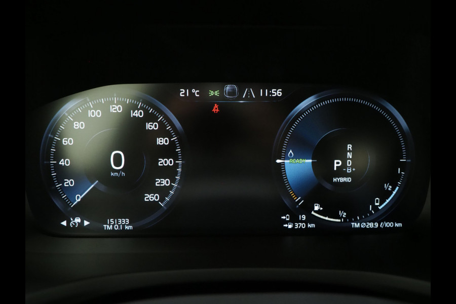 Volvo V60 2.0 T6 Recharge AWD R-Design | Pilot Assist | Keyless | Camera | Memory | Carplay Volvo V60 2.0 T6 Recharge AWD R-Design | Pilot Assist | Keyless | Camera | Memory | Carplay