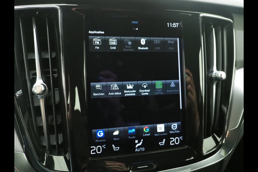 Volvo V60 2.0 T6 Recharge AWD R-Design | Pilot Assist | Keyless | Camera | Memory | Carplay Volvo V60 2.0 T6 Recharge AWD R-Design | Pilot Assist | Keyless | Camera | Memory | Carplay