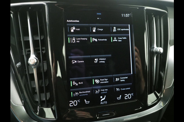 Volvo V60 2.0 T6 Recharge AWD R-Design | Pilot Assist | Keyless | Camera | Memory | Carplay Volvo V60 2.0 T6 Recharge AWD R-Design | Pilot Assist | Keyless | Camera | Memory | Carplay