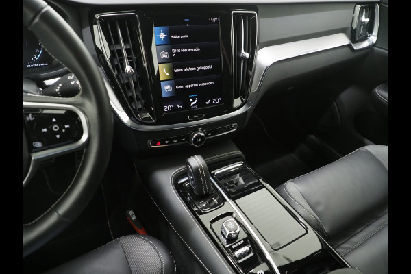 Volvo V60 2.0 T6 Recharge AWD R-Design | Pilot Assist | Keyless | Camera | Memory | Carplay Volvo V60 2.0 T6 Recharge AWD R-Design | Pilot Assist | Keyless | Camera | Memory | Carplay