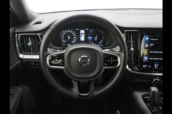 Volvo V60 2.0 T6 Recharge AWD R-Design | Pilot Assist | Keyless | Camera | Memory | Carplay Volvo V60 2.0 T6 Recharge AWD R-Design | Pilot Assist | Keyless | Camera | Memory | Carplay