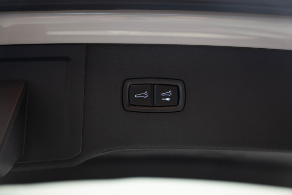Porsche Cayenne 3.0 E-Hybrid |Pano|Krijt|SportChrono|Fabrieksgarantie t/m 2029|