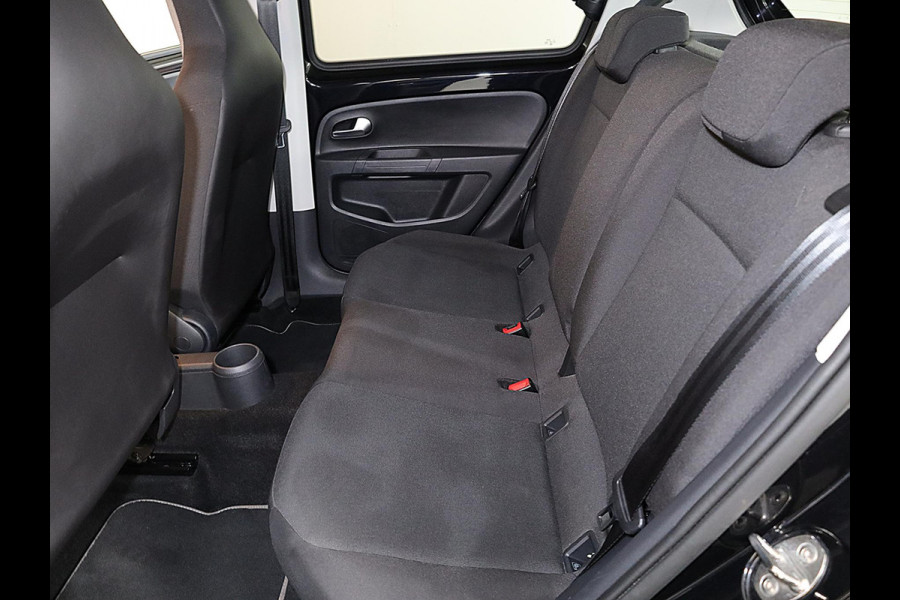 Volkswagen e-Up! e-up! Style 83PK | Navigatie via app | Cruise control | LM velgen | Acteruitrijcamera | Multifunctioneel stuurwiel | Volkswagen e-Up! e-up! Style 83PK | Navigatie via app | Cruise control | LM velgen | Acteruitrijcamera | Multifunctioneel stuurwiel |