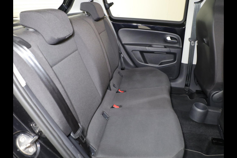 Volkswagen e-Up! e-up! Style 83PK | Navigatie via app | Cruise control | LM velgen | Acteruitrijcamera | Multifunctioneel stuurwiel | Volkswagen e-Up! e-up! Style 83PK | Navigatie via app | Cruise control | LM velgen | Acteruitrijcamera | Multifunctioneel stuurwiel |