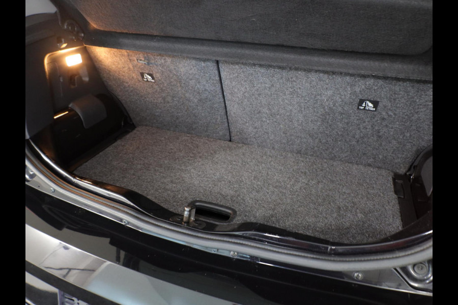 Volkswagen e-Up! e-up! Style 83PK | Navigatie via app | Cruise control | LM velgen | Acteruitrijcamera | Multifunctioneel stuurwiel | Volkswagen e-Up! e-up! Style 83PK | Navigatie via app | Cruise control | LM velgen | Acteruitrijcamera | Multifunctioneel stuurwiel |