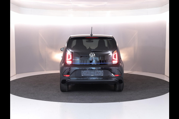 Volkswagen e-Up! e-up! Style 83PK | Navigatie via app | Cruise control | LM velgen | Acteruitrijcamera | Multifunctioneel stuurwiel | Volkswagen e-Up! e-up! Style 83PK | Navigatie via app | Cruise control | LM velgen | Acteruitrijcamera | Multifunctioneel stuurwiel |