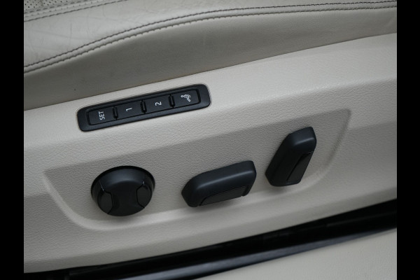 Škoda Superb Combi 1.4 TSI iV Laurin & Klement Plug In Hybrid 218pk Dealer O.H PHEV | Panodak | Adaptive Cruise | Lederen Stoelen Memory & Massage & Ventilatie | Canton Audio | Apple Carplay | Stuur & Stoelen Verwarmd | Keyless | Virtual | Navigatie | DAB |