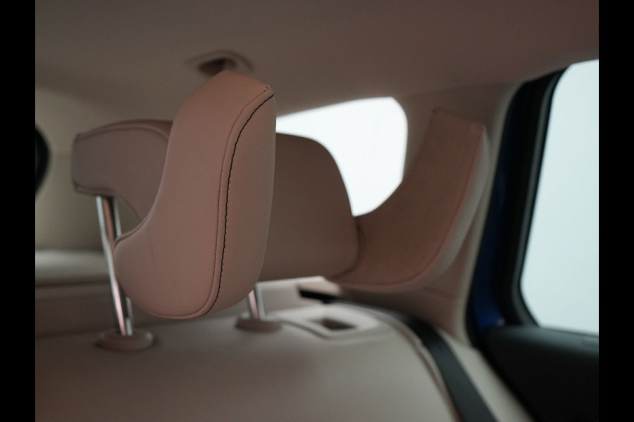 Škoda Superb Combi 1.4 TSI iV Laurin & Klement Plug In Hybrid 218pk Dealer O.H PHEV | Panodak | Adaptive Cruise | Lederen Stoelen Memory & Massage & Ventilatie | Canton Audio | Apple Carplay | Stuur & Stoelen Verwarmd | Keyless | Virtual | Navigatie | DAB |