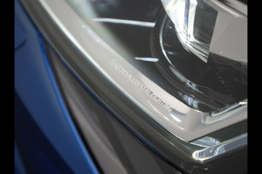Škoda Superb Combi 1.4 TSI iV Laurin & Klement Plug In Hybrid 218pk Dealer O.H PHEV | Panodak | Adaptive Cruise | Lederen Stoelen Memory & Massage & Ventilatie | Canton Audio | Apple Carplay | Stuur & Stoelen Verwarmd | Keyless | Virtual | Navigatie | DAB |