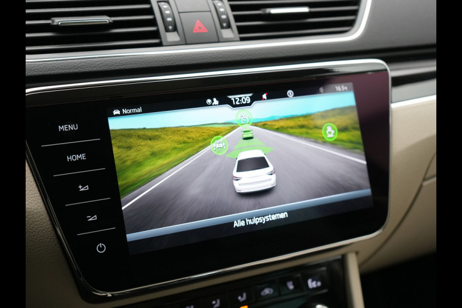 Škoda Superb Combi 1.4 TSI iV Laurin & Klement Plug In Hybrid 218pk Dealer O.H PHEV | Panodak | Adaptive Cruise | Lederen Stoelen Memory & Massage & Ventilatie | Canton Audio | Apple Carplay | Stuur & Stoelen Verwarmd | Keyless | Virtual | Navigatie | DAB |