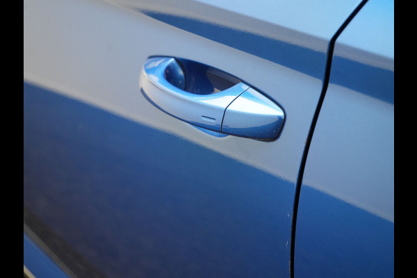 Škoda Superb Combi 1.4 TSI iV Laurin & Klement Plug In Hybrid 218pk Dealer O.H PHEV | Panodak | Adaptive Cruise | Lederen Stoelen Memory & Massage & Ventilatie | Canton Audio | Apple Carplay | Stuur & Stoelen Verwarmd | Keyless | Virtual | Navigatie | DAB |