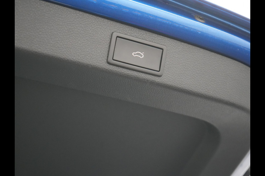 Škoda Superb Combi 1.4 TSI iV Laurin & Klement Plug In Hybrid 218pk Dealer O.H PHEV | Panodak | Adaptive Cruise | Lederen Stoelen Memory & Massage & Ventilatie | Canton Audio | Apple Carplay | Stuur & Stoelen Verwarmd | Keyless | Virtual | Navigatie | DAB |