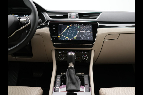 Škoda Superb Combi 1.4 TSI iV Laurin & Klement Plug In Hybrid 218pk Dealer O.H PHEV | Panodak | Adaptive Cruise | Lederen Stoelen Memory & Massage & Ventilatie | Canton Audio | Apple Carplay | Stuur & Stoelen Verwarmd | Keyless | Virtual | Navigatie | DAB |