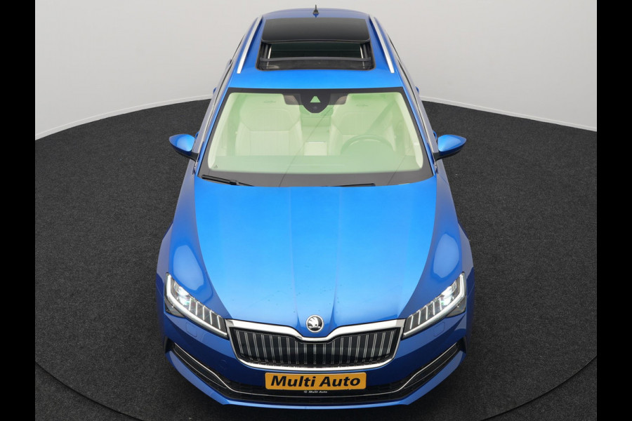 Škoda Superb Combi 1.4 TSI iV Laurin & Klement Plug In Hybrid 218pk Dealer O.H PHEV | Panodak | Adaptive Cruise | Lederen Stoelen Memory & Massage & Ventilatie | Canton Audio | Apple Carplay | Stuur & Stoelen Verwarmd | Keyless | Virtual | Navigatie | DAB |