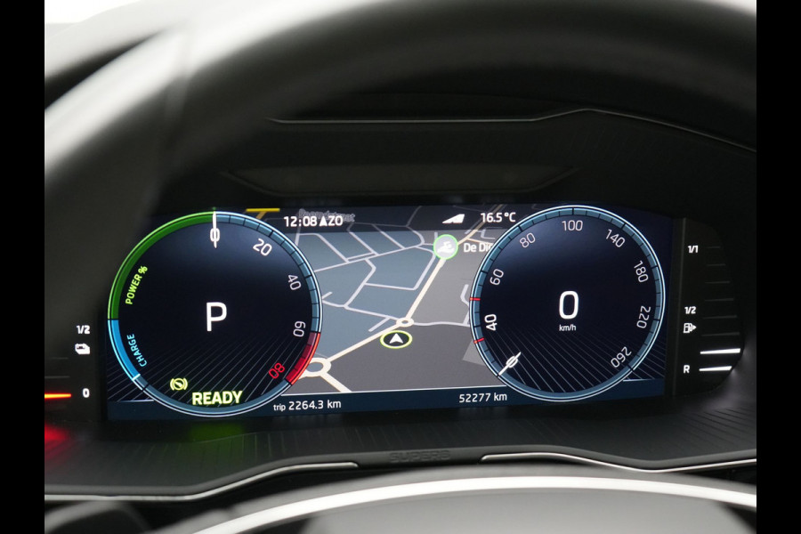 Škoda Superb Combi 1.4 TSI iV Laurin & Klement Plug In Hybrid 218pk Dealer O.H PHEV | Panodak | Adaptive Cruise | Lederen Stoelen Memory & Massage & Ventilatie | Canton Audio | Apple Carplay | Stuur & Stoelen Verwarmd | Keyless | Virtual | Navigatie | DAB |